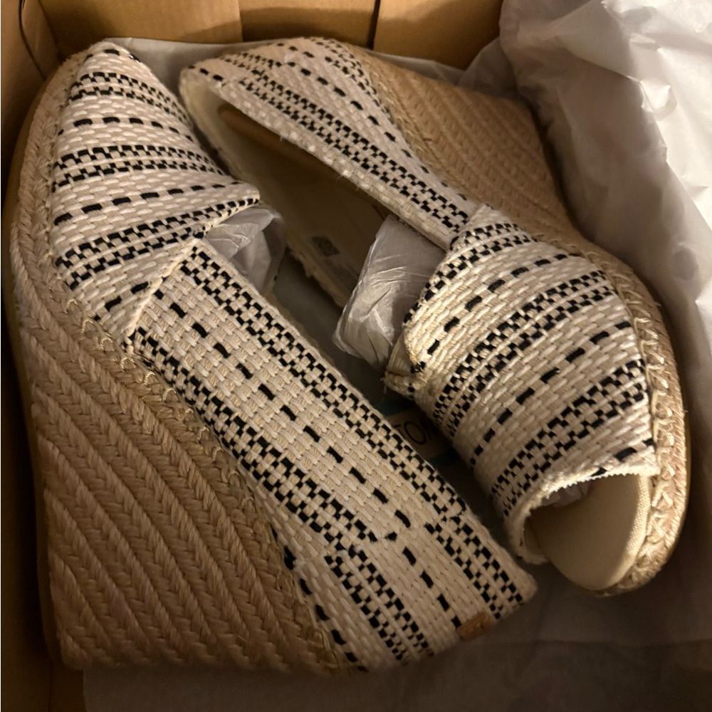 Toms Cream and Black Wedge Espadrilles